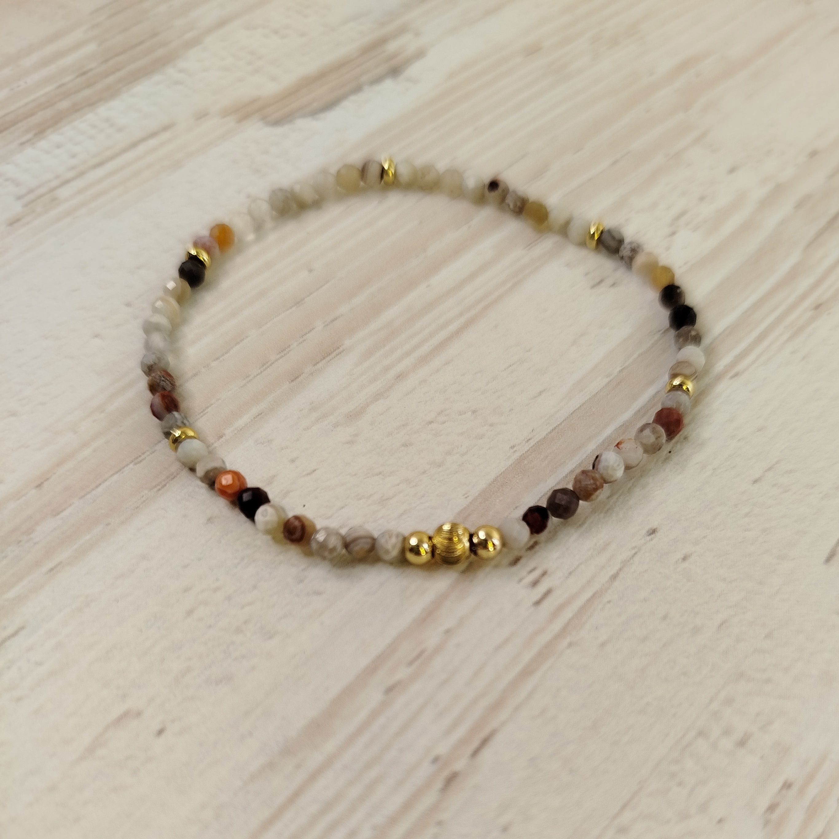 Pulsera Madya · Ágata para el equilibrio, claridad mental y autoexpresión