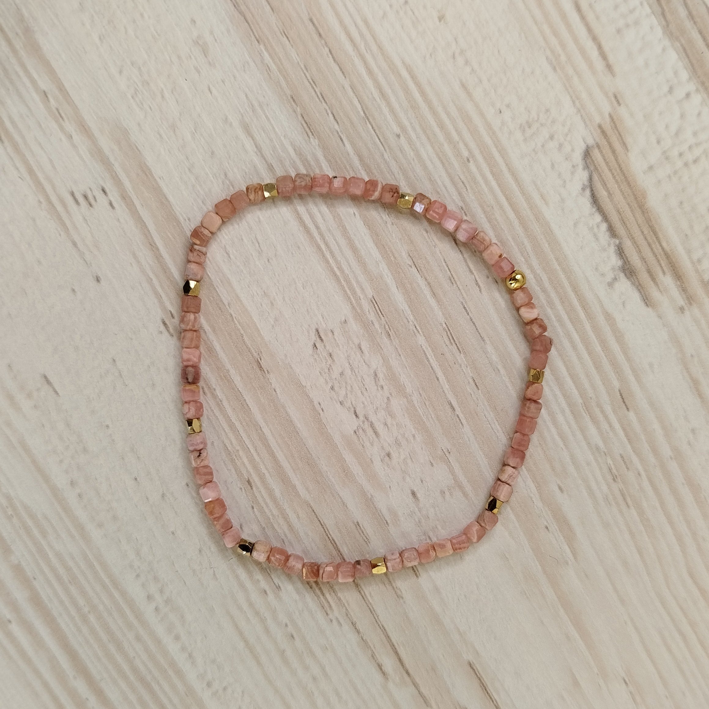 Pulsera Metara · Rodocrosita para amor y autoestima