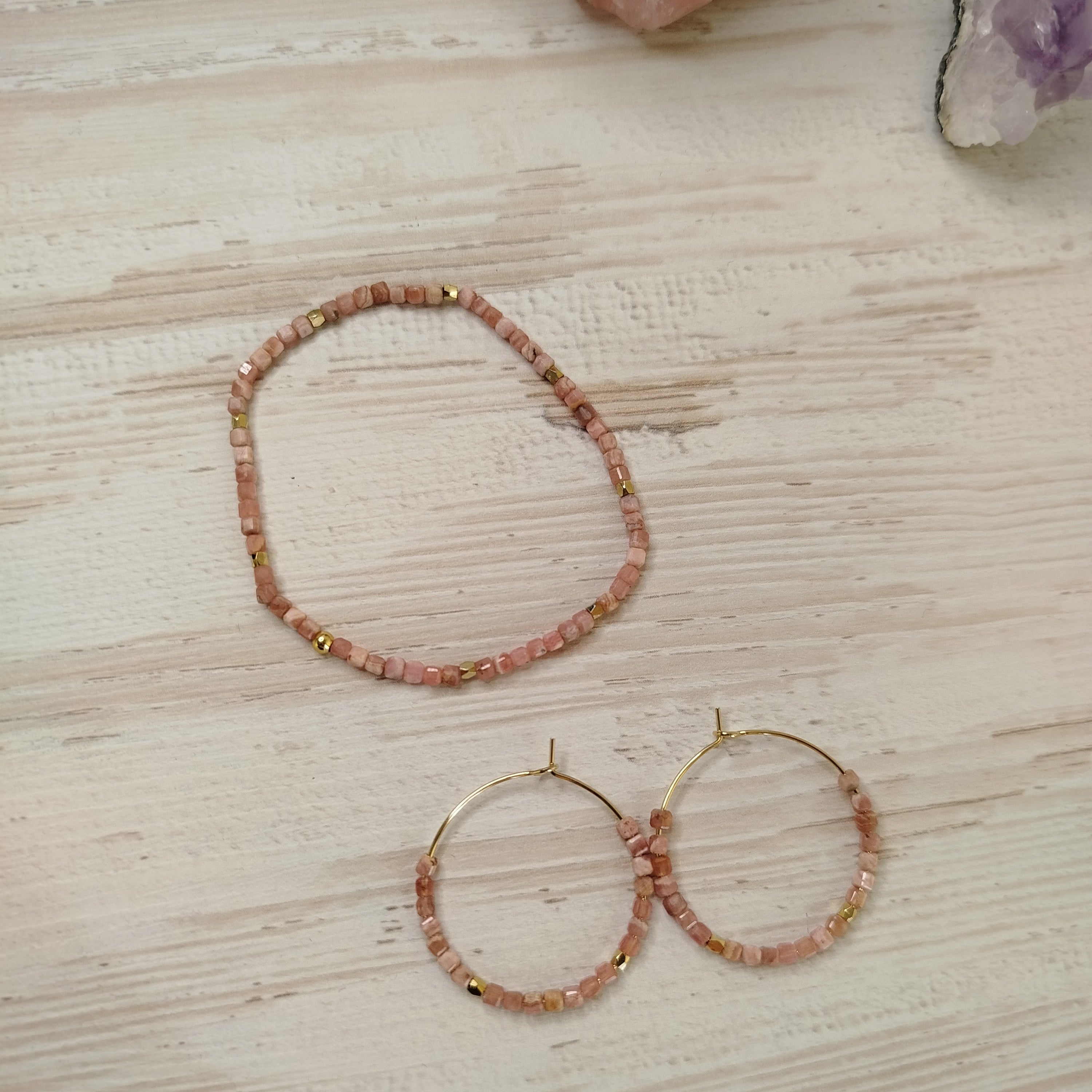 Pendientes de aro Rhoamira - Rodocrosita para amor y sanación emocional