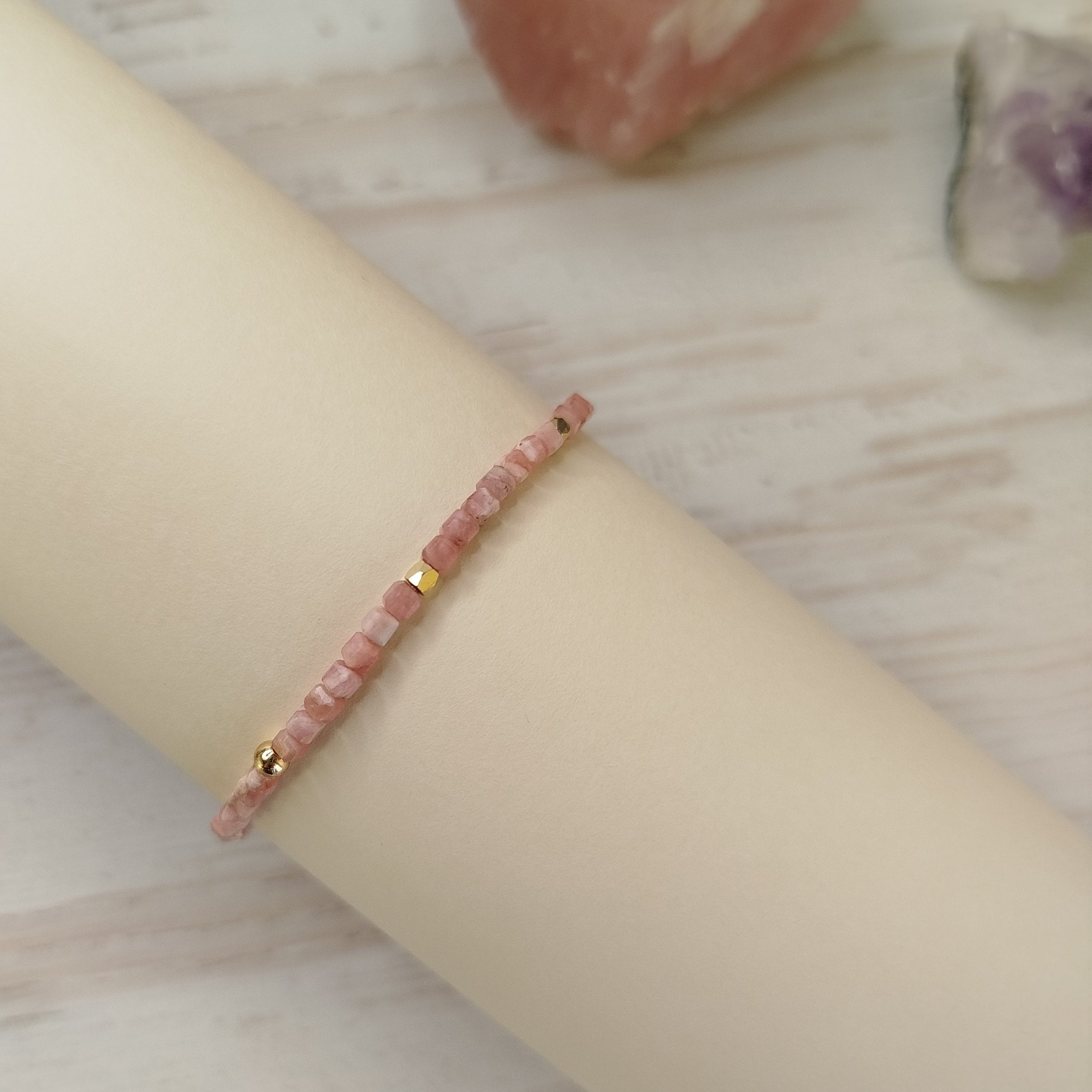 Pulsera Metara · Rodocrosita para amor y autoestima