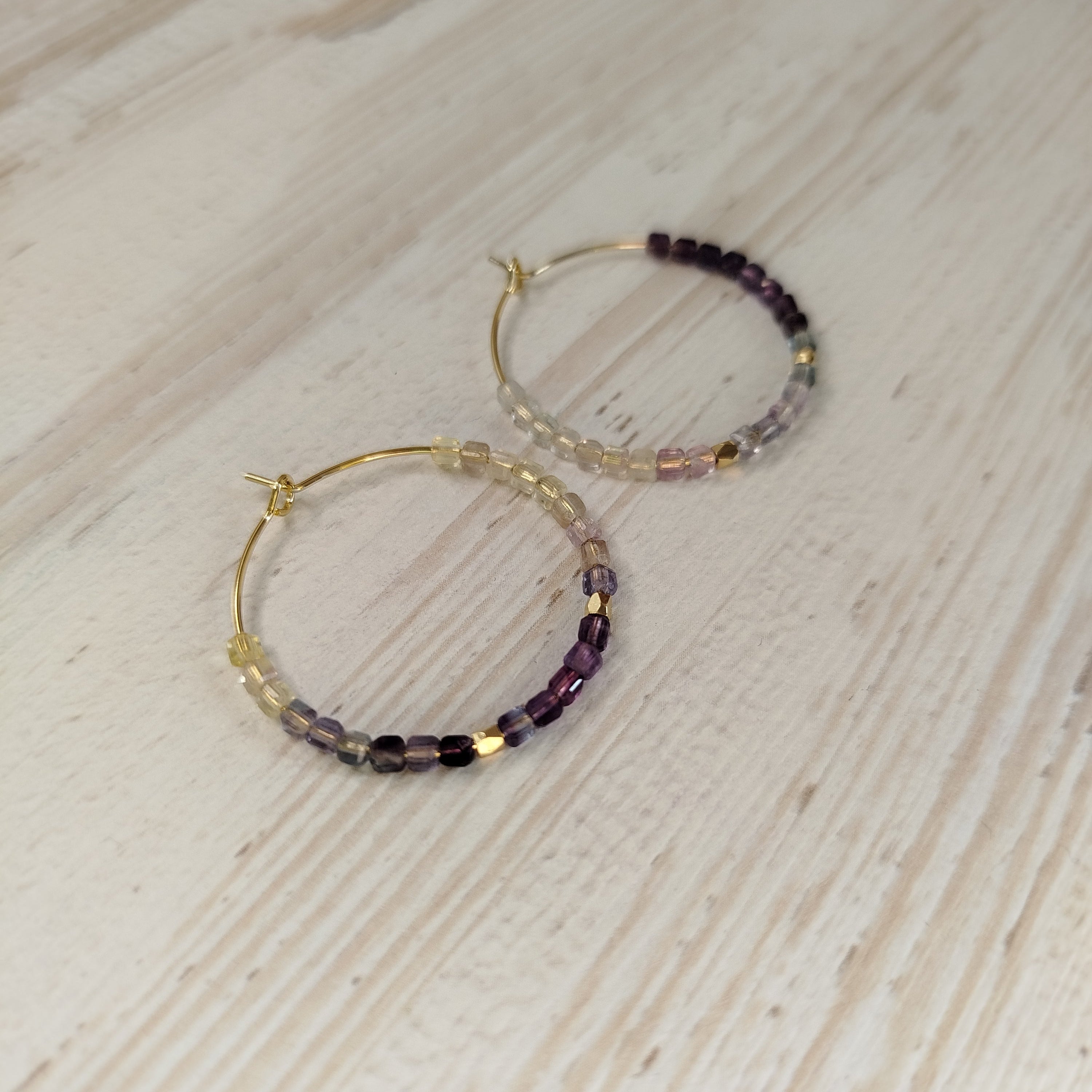 Pendientes de aro Silforha – Fluorita para limpieza y protección