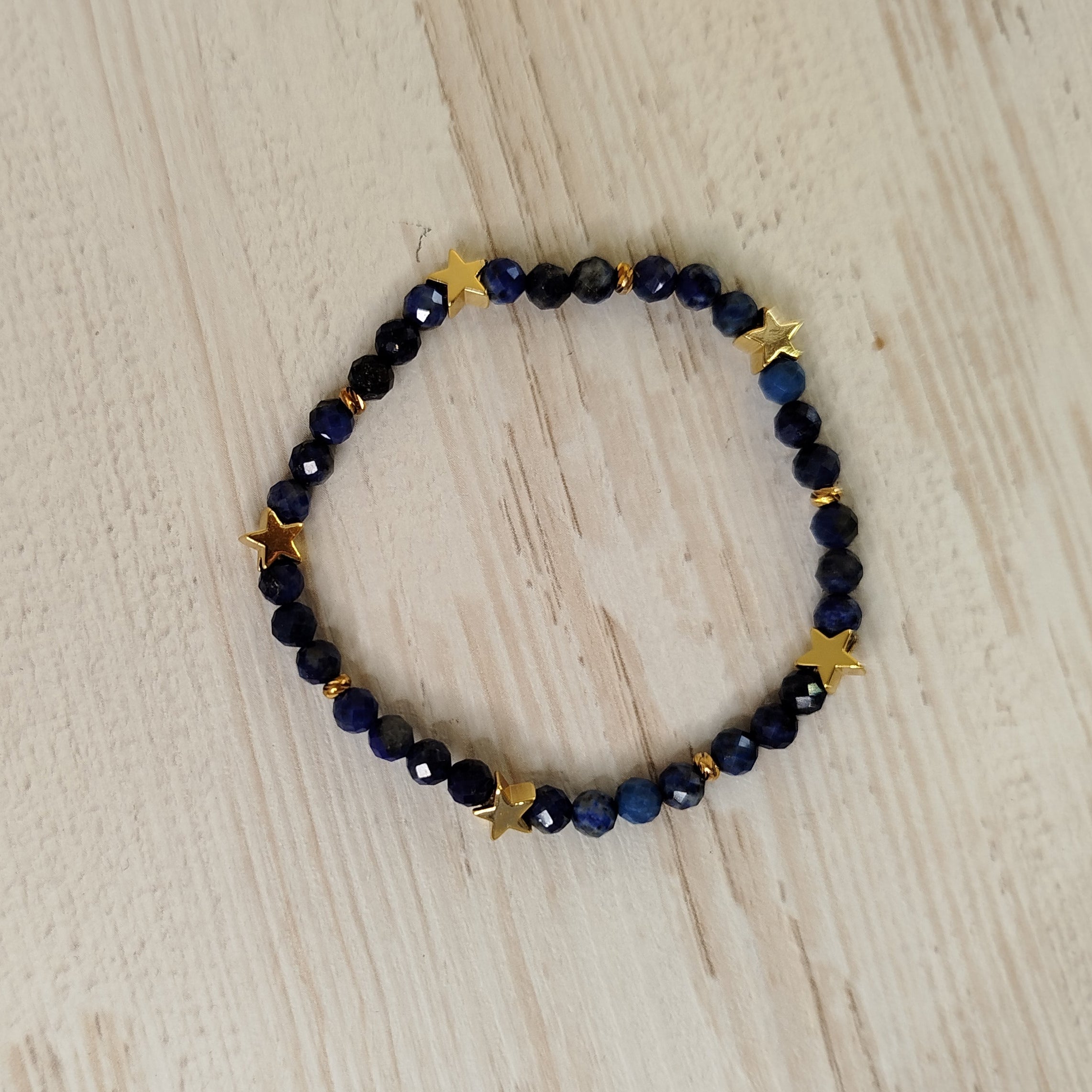 Pulsera Lazúrena · Lapislázuli para calma, protección y autoexpresión