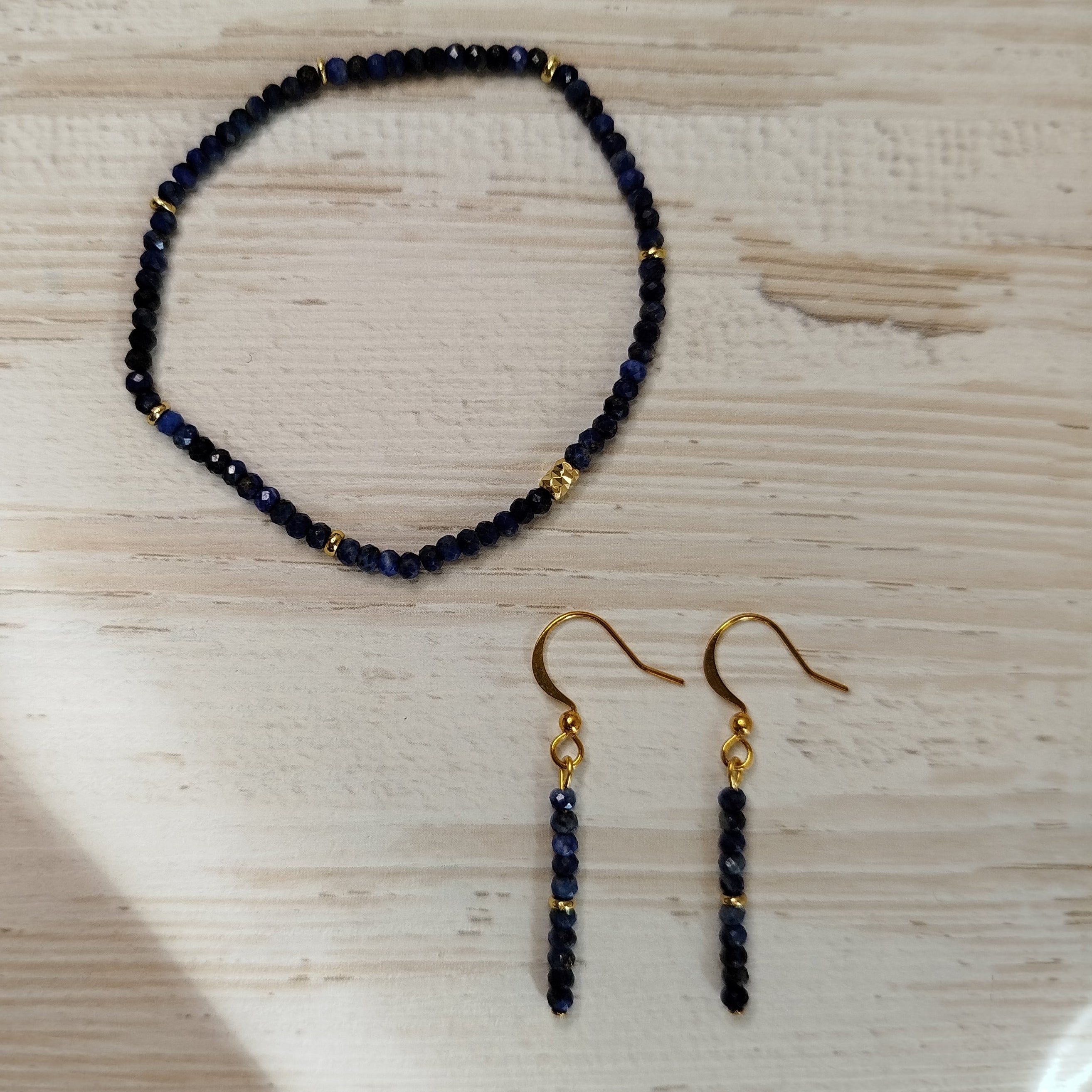 Pendientes Lyrkazel - Lapislázuli para calma, protección y autoexpresión