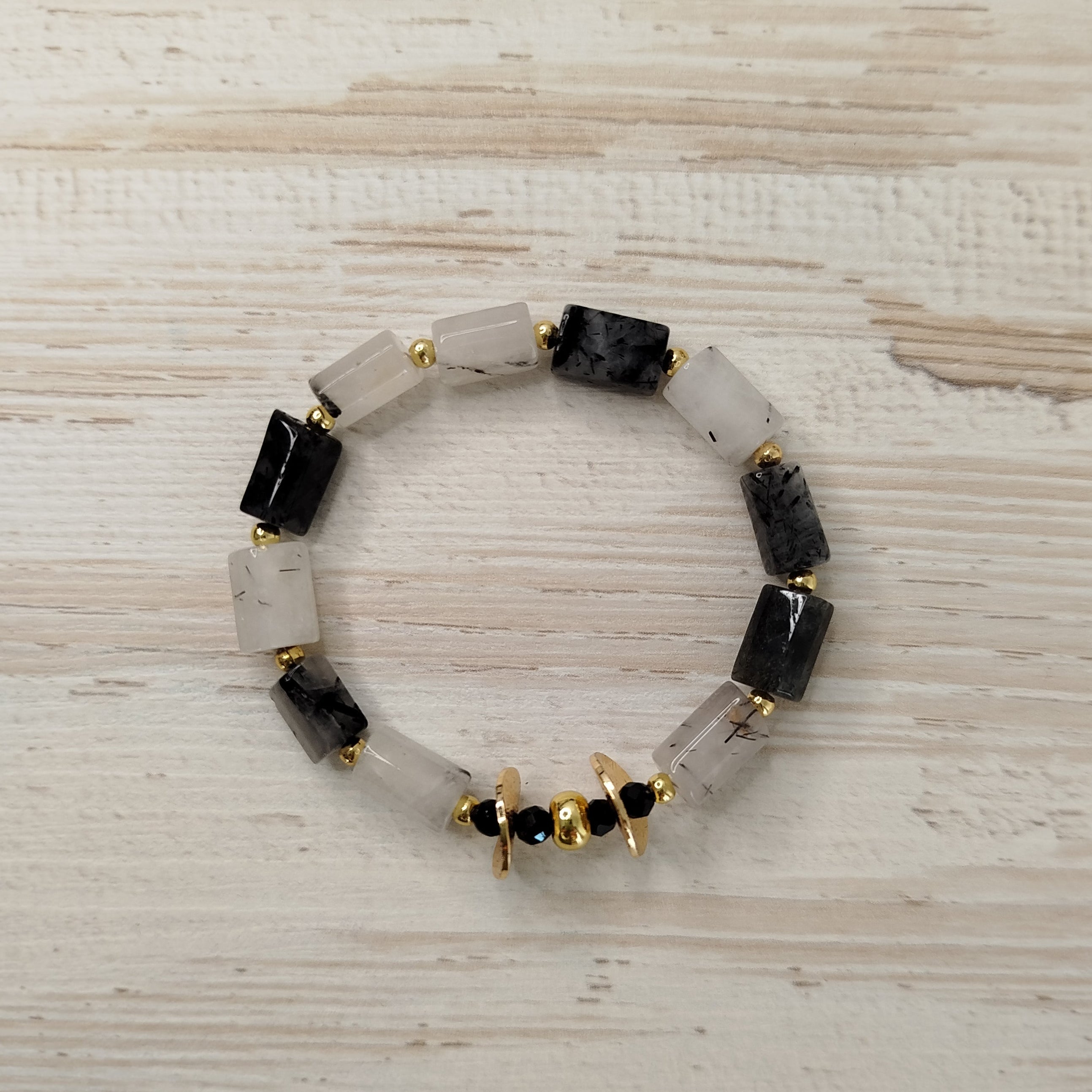 Pulsera Custo · Cuarzo turmalinado para protección, limpieza y claridad mental