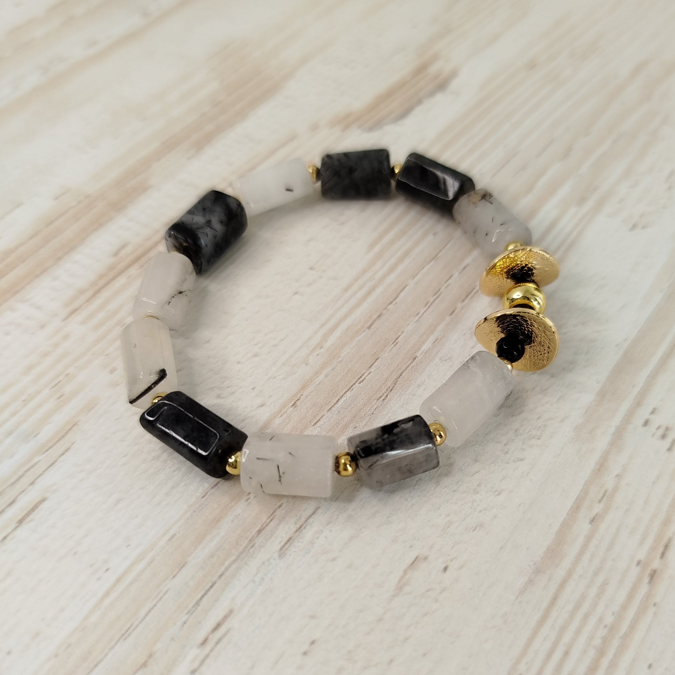 Pulsera Custo · Cuarzo turmalinado para protección, limpieza y claridad mental