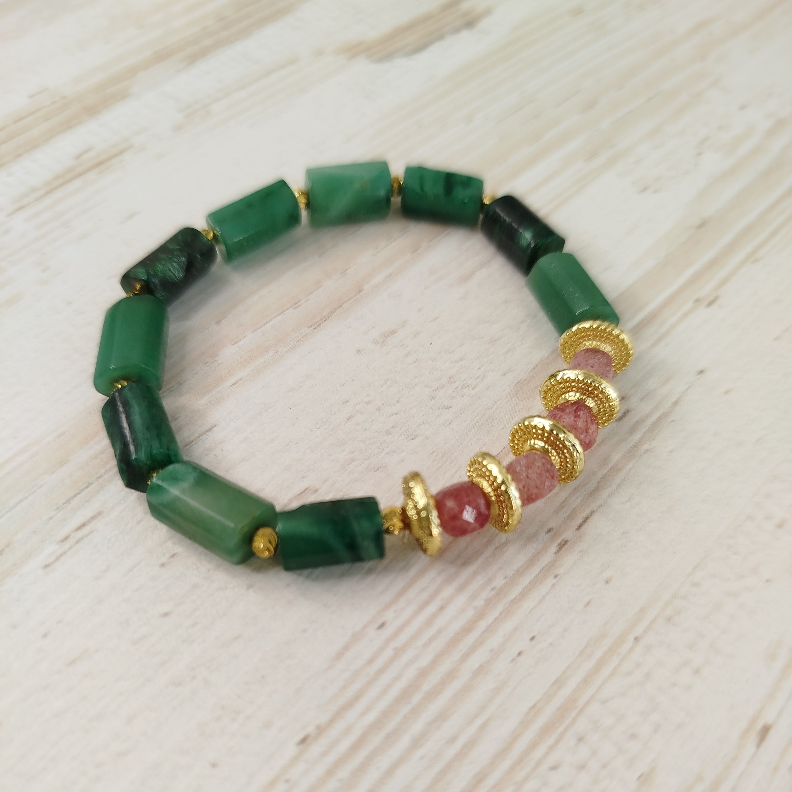 Pulsera Idaya · Esmeralda y cuarzo fresa para sanación emocional, motivación y autoexpresión