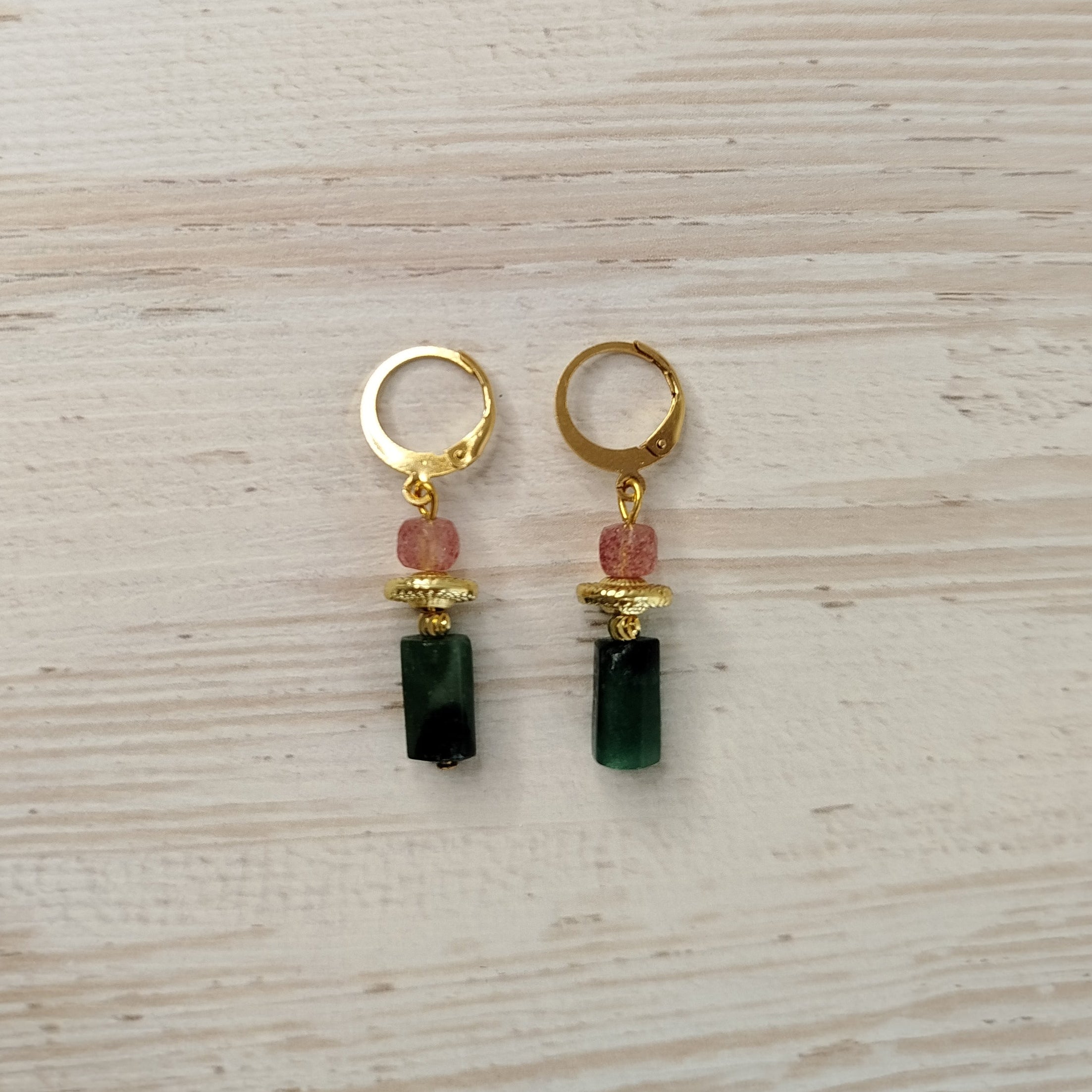 Pendientes Emeryselle - Esmeralda y cuarzo fresa para amor, sanación y sabiduría