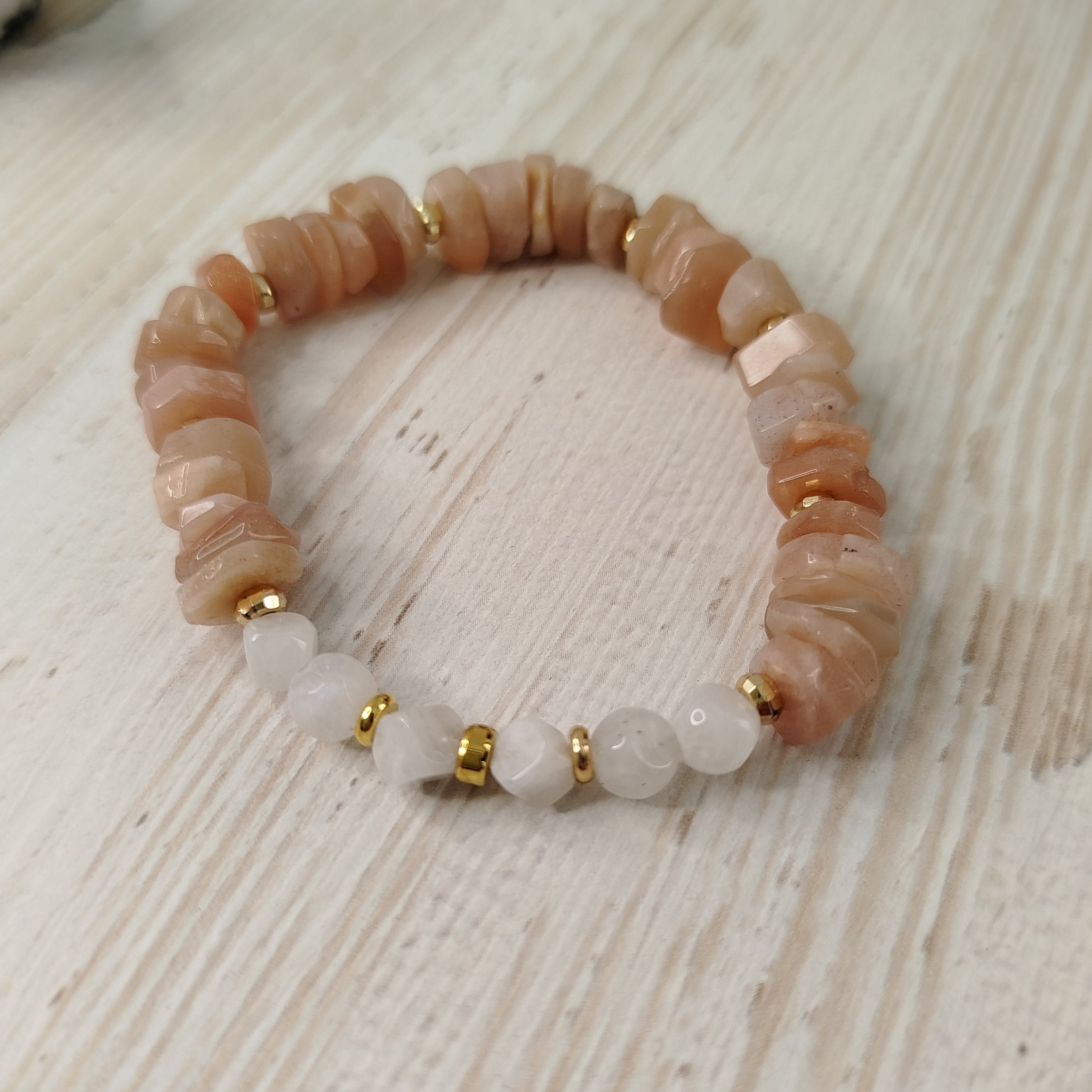 Pulsera Aithara · Piedra Sol y Labradorita para motivación, intuición y protección