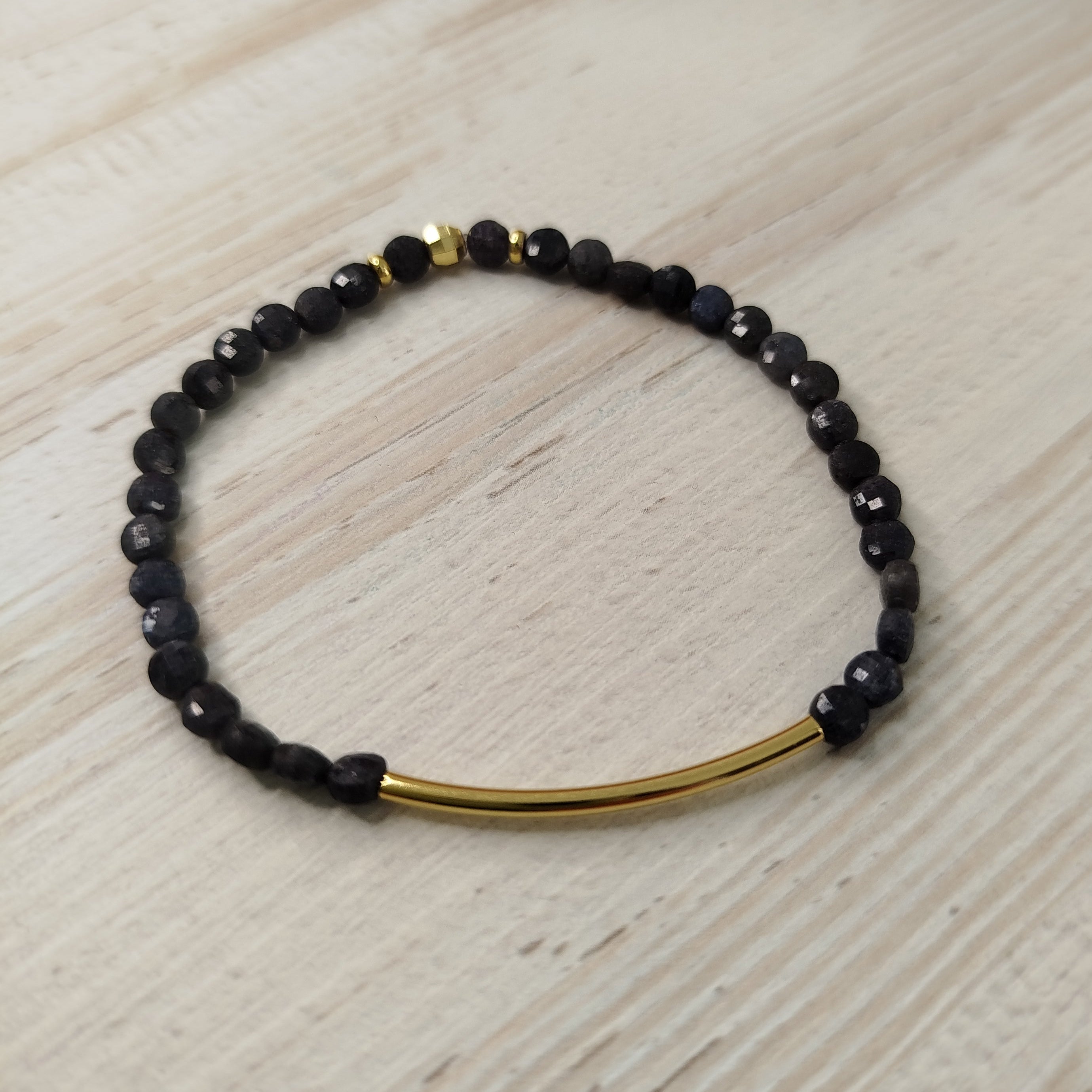 Pulsera Sofra · Zafiro para calma y comunicación