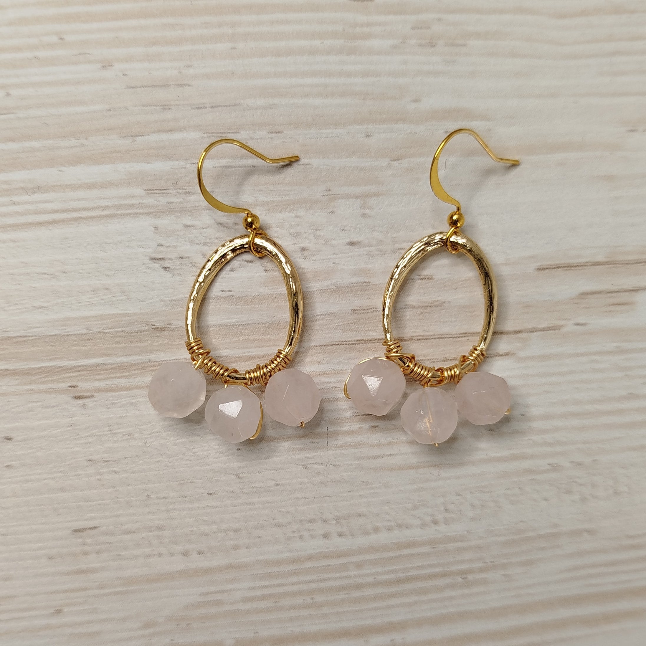Pendientes Cora · Cuarzo rosa para autoestima y sanación emocional