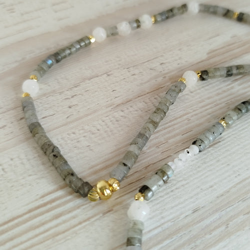 Collar Thaloréa - Labradorita para protección, limpieza y conexión espiritual