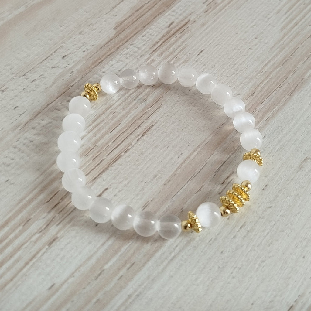 Pulsera selenita Theia | Protección · Limpieza · Claridad mental · Intuición