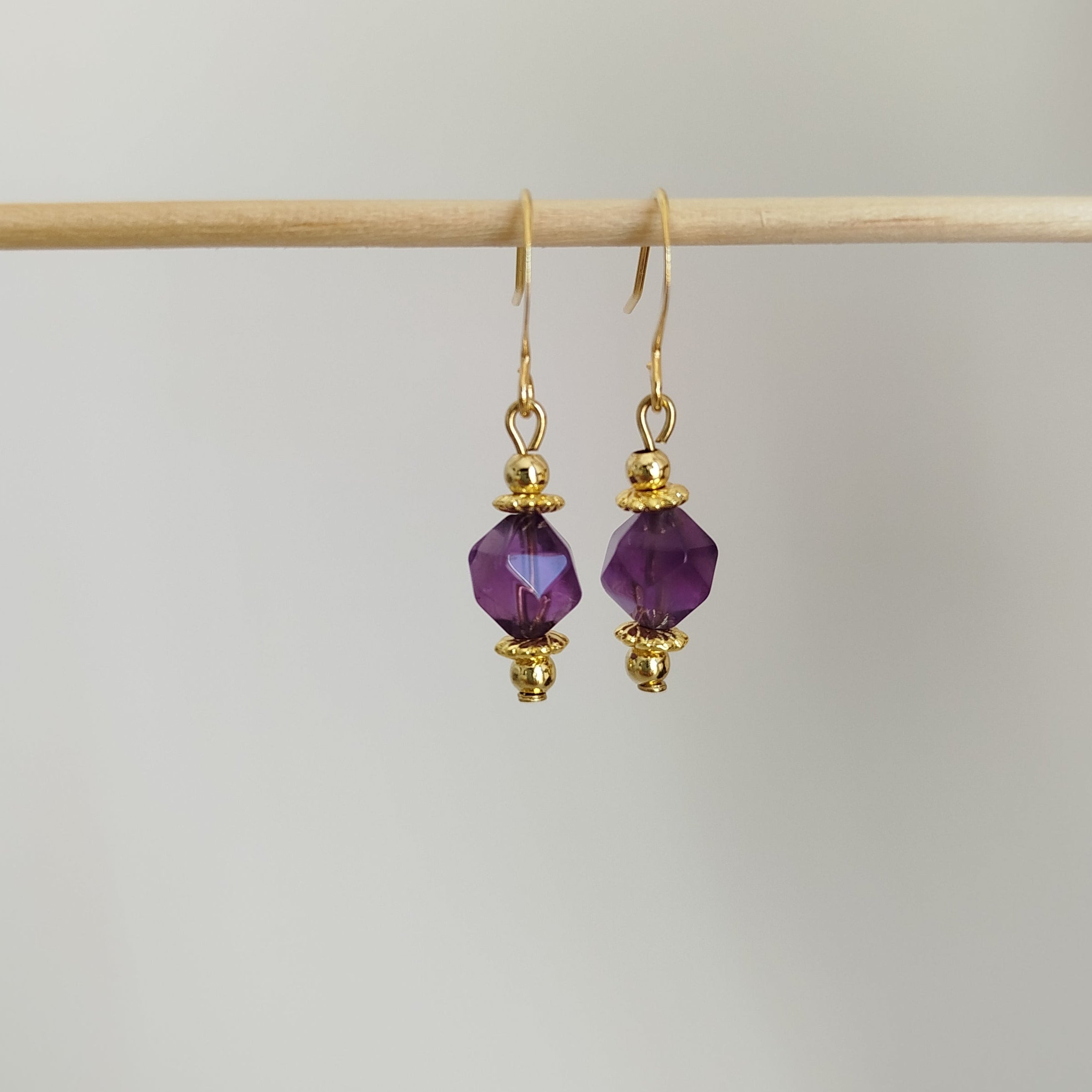 Pendientes Amatista Prasha | Limpieza · Calma