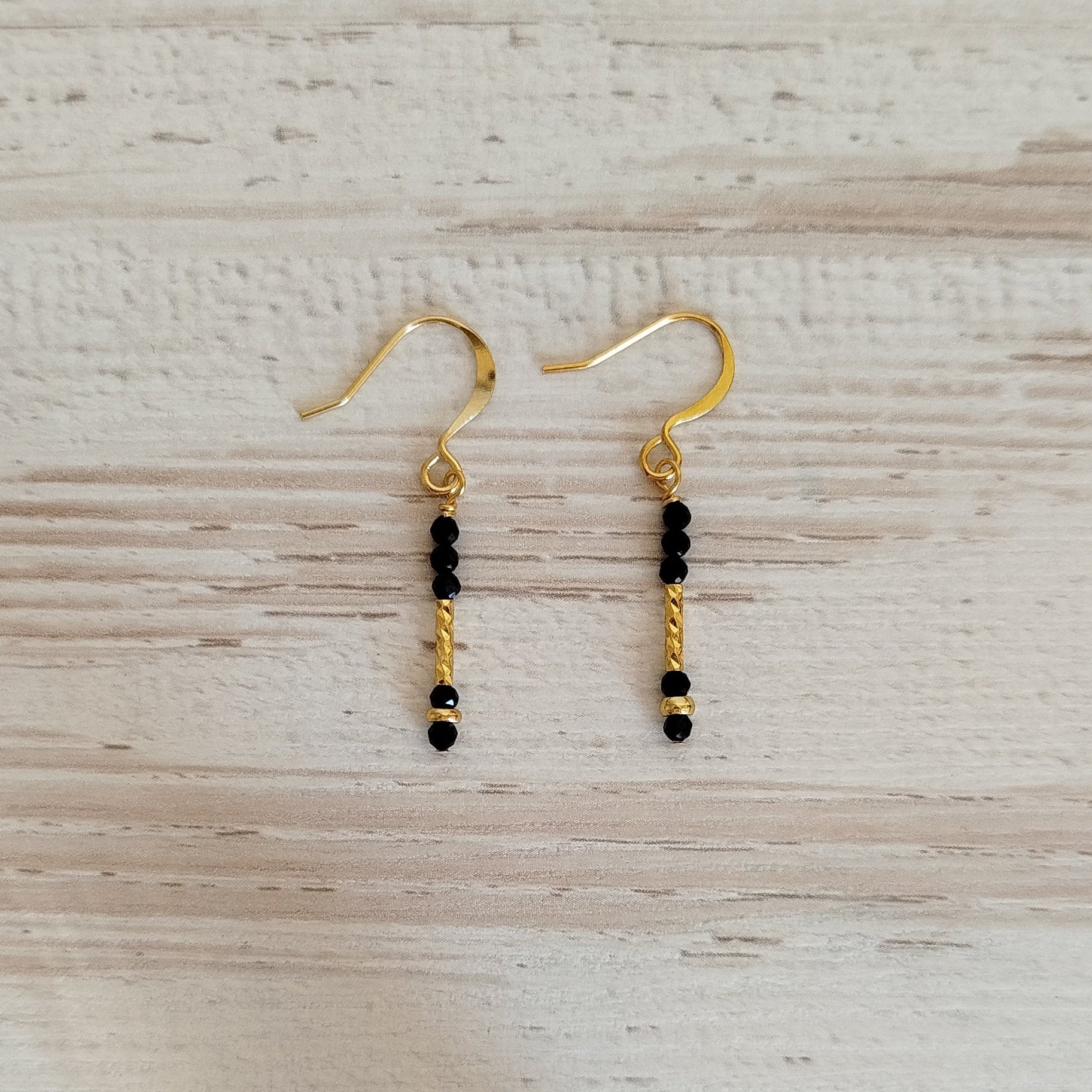 Pendientes Espinela Radda | Protección · Motivación · Confianza