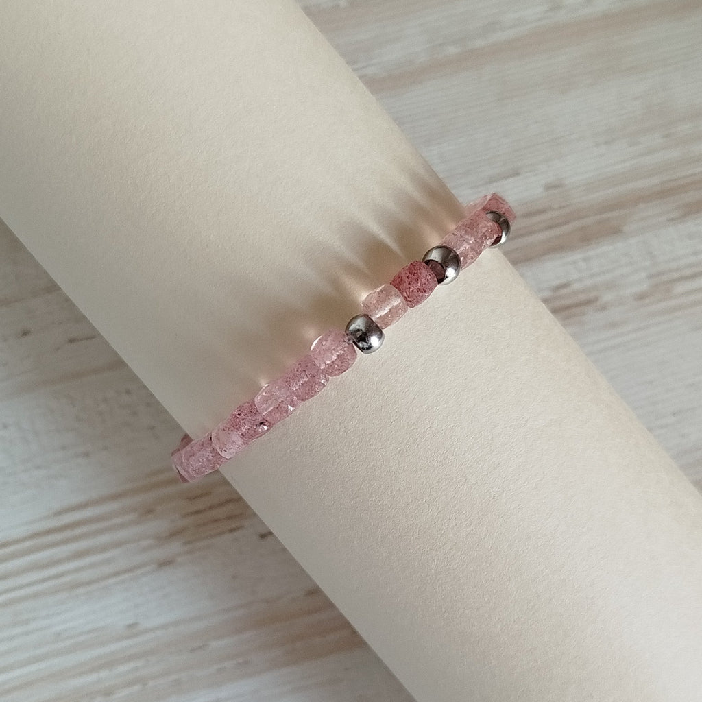 Pulsera Ameli · Cuarzo Fresa para sanación emocional y claridad mental