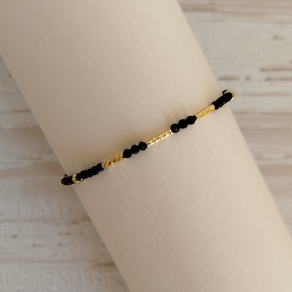 Pulsera Espinela Radda | Protección · Motivación · Confianza