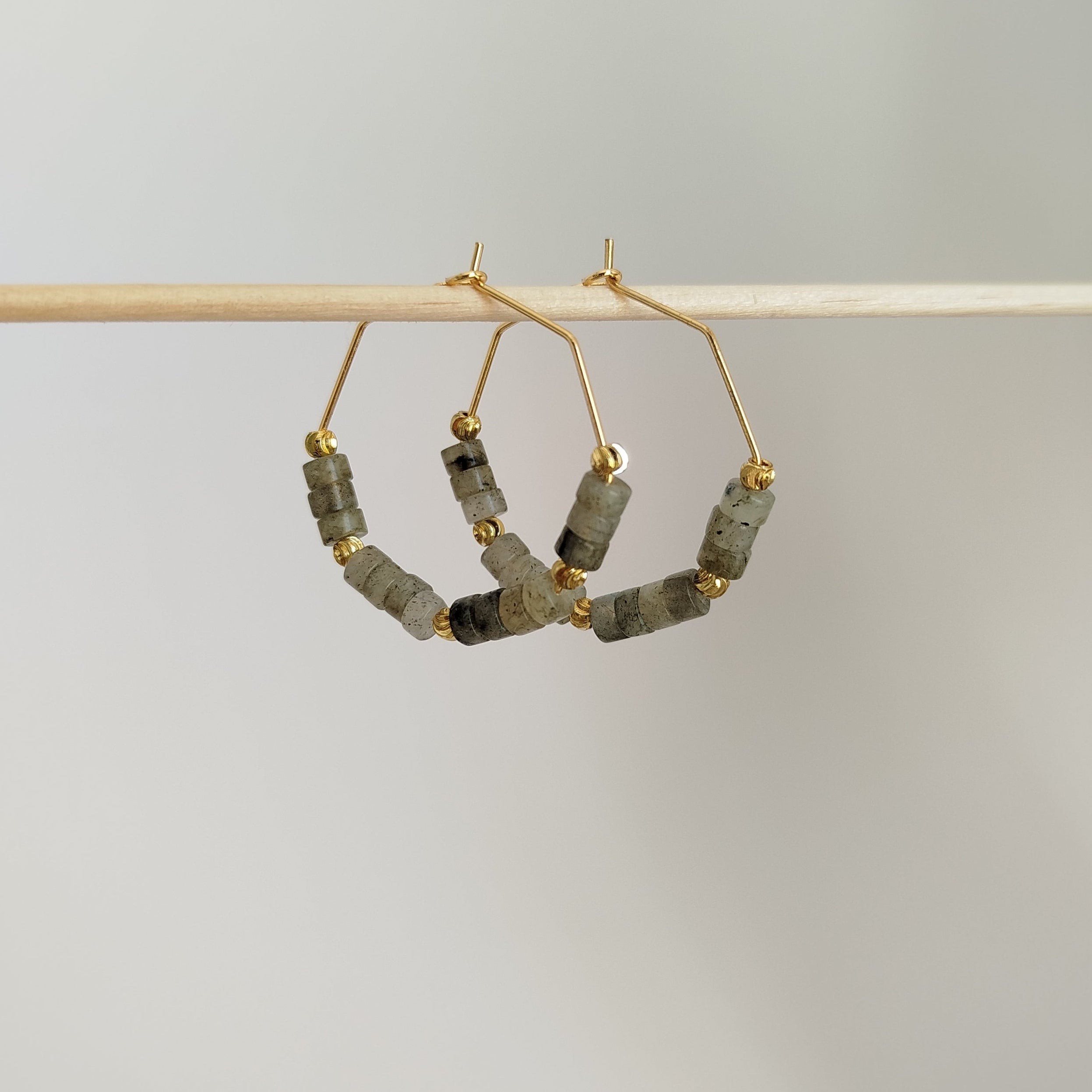 Pendientes Labradorita Teria | Protección · Limpieza · Claridad mental · Confianza · Intuición